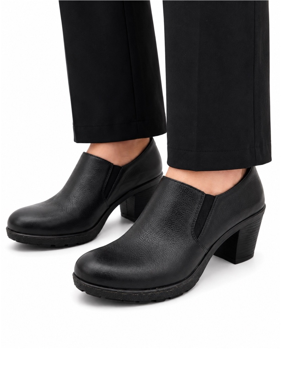 Size 8.5 B.O.C Women’s Leather Slip On Heels Comfort Shoes Black Ankle Bootie